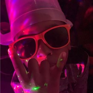 Meet your Posher, Jae